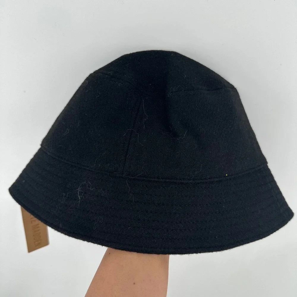 Steve Madden Black Bucket Hat Gold Logo SMA-1288 One Size‎ New With Tags